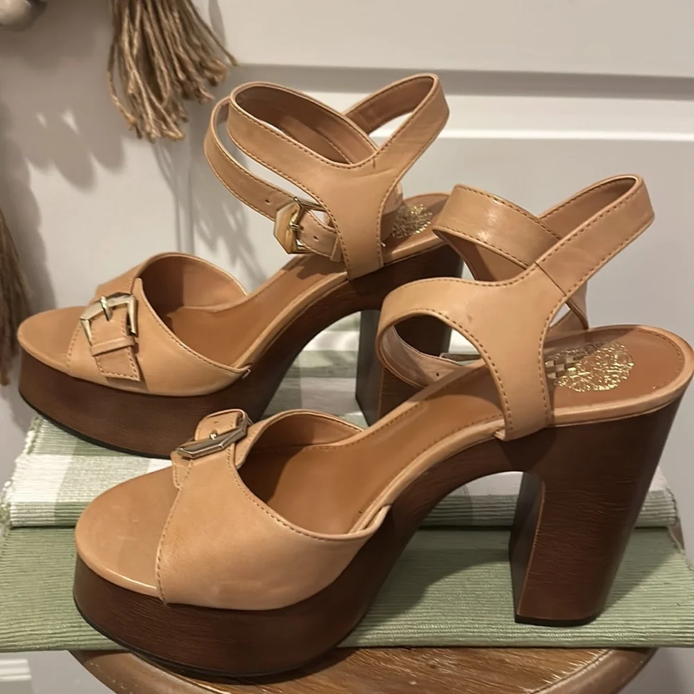Vince Camuto absolutely gorgeous